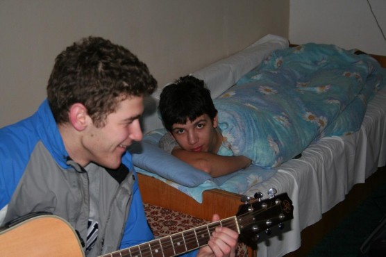 Joi a Peo rno pred lyovakou- kad bol inak aktvny.