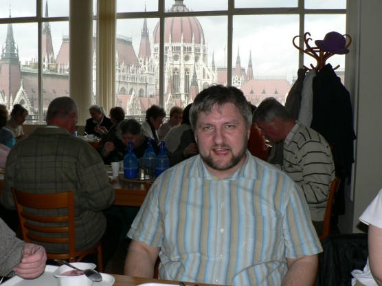 v susedstve parlamentu