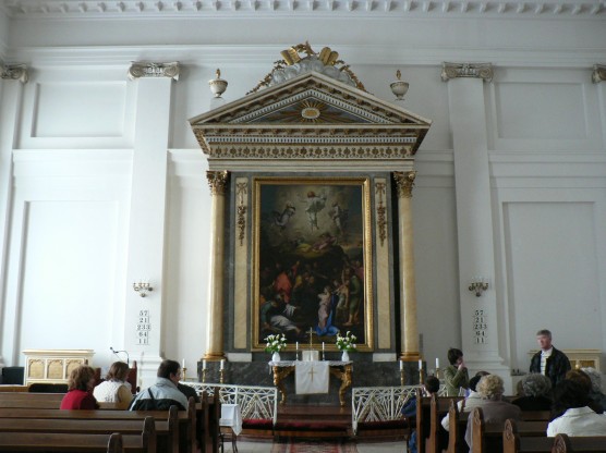 interir evanjelickho kostola
